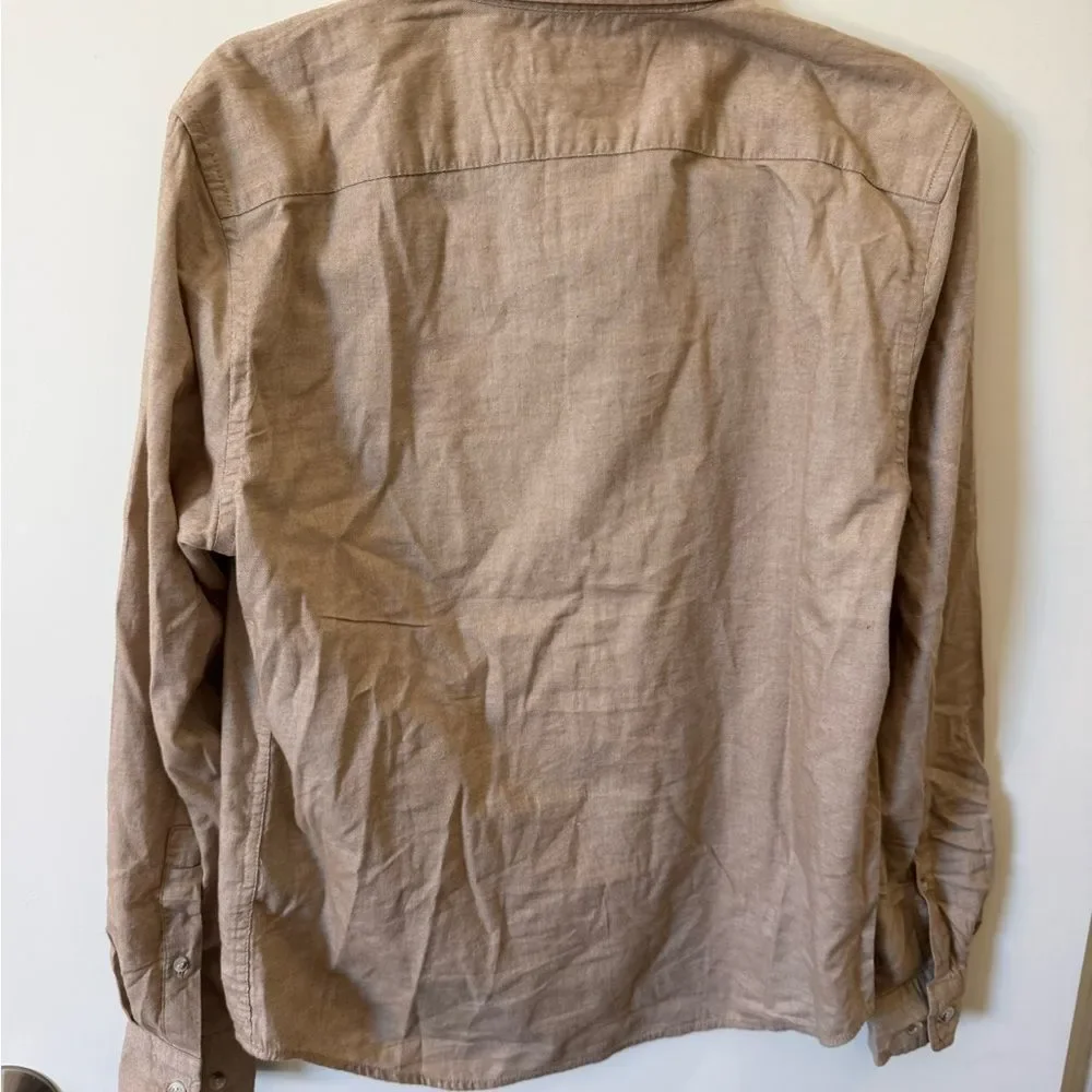 Banana Republic Men's Tan Casual Button-Down Shirt